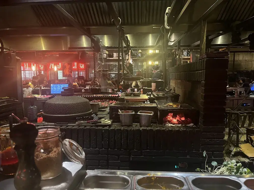 Caspar_Black Smoke Rotterdam_Rotterdam_review