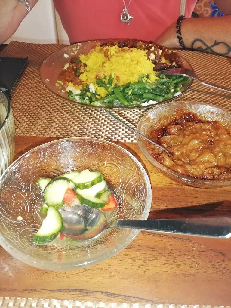 Menu_BIJ DE INDO Roelofarendsveen_Roelofarendsveen_image_3