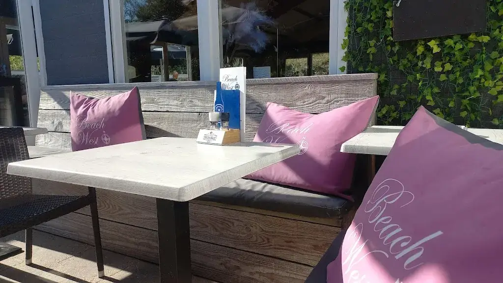 Hans-Juergen Reumerman_Beach West_Rockanje_review