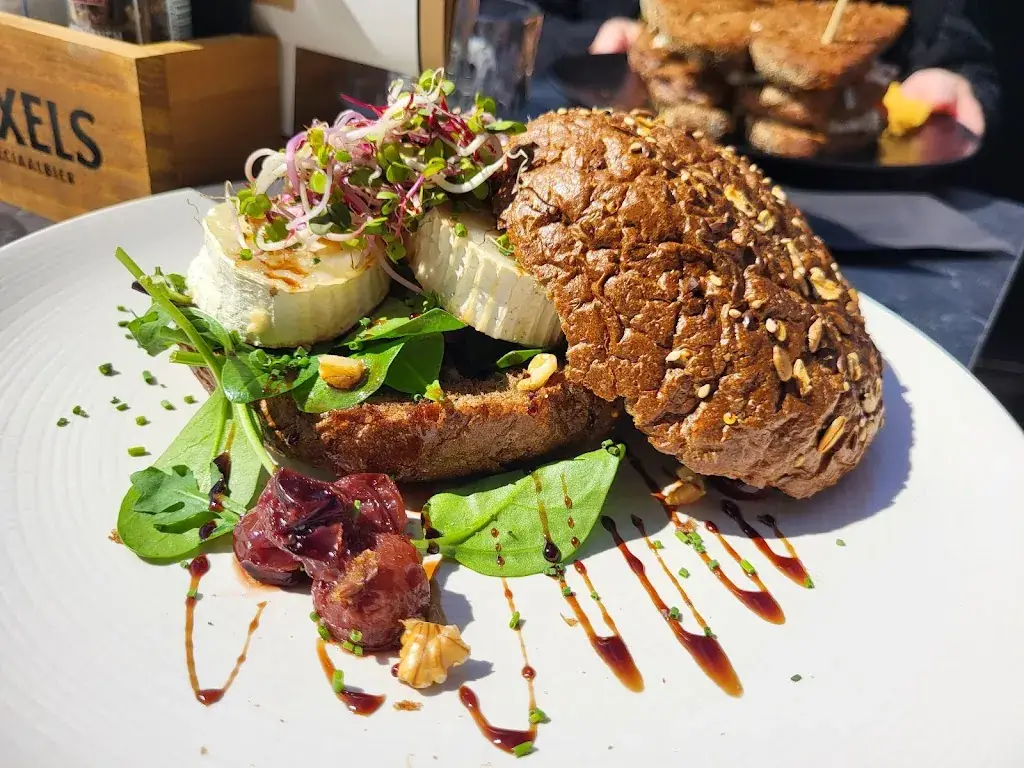 Brasserie LOLO by Gina_Poeldijk_slider_image_2