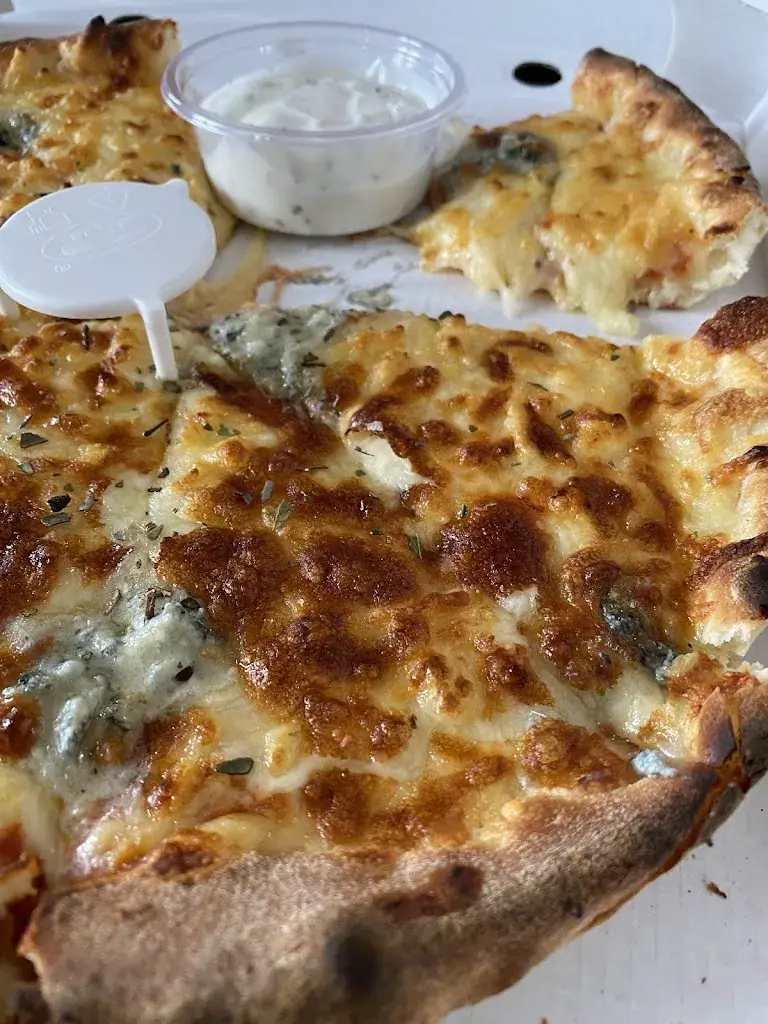 Yes Pizza_Poeldijk_slider_image_3