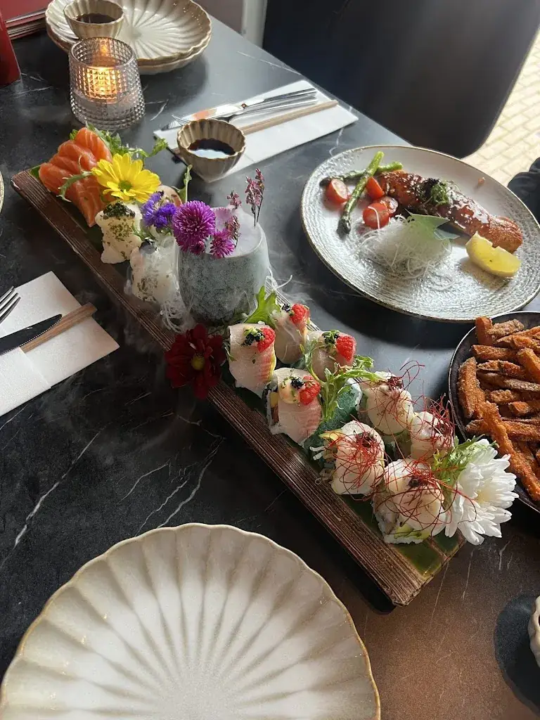 florenslilium_Akaito_Rhoon_avis