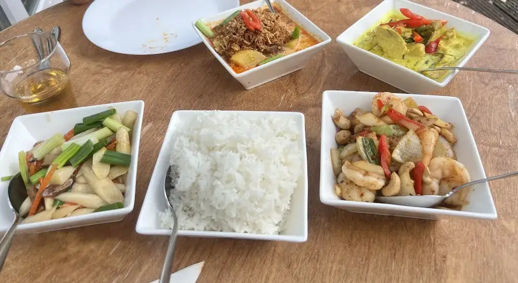 Thai Flavours_Rhoon_slider_image_3