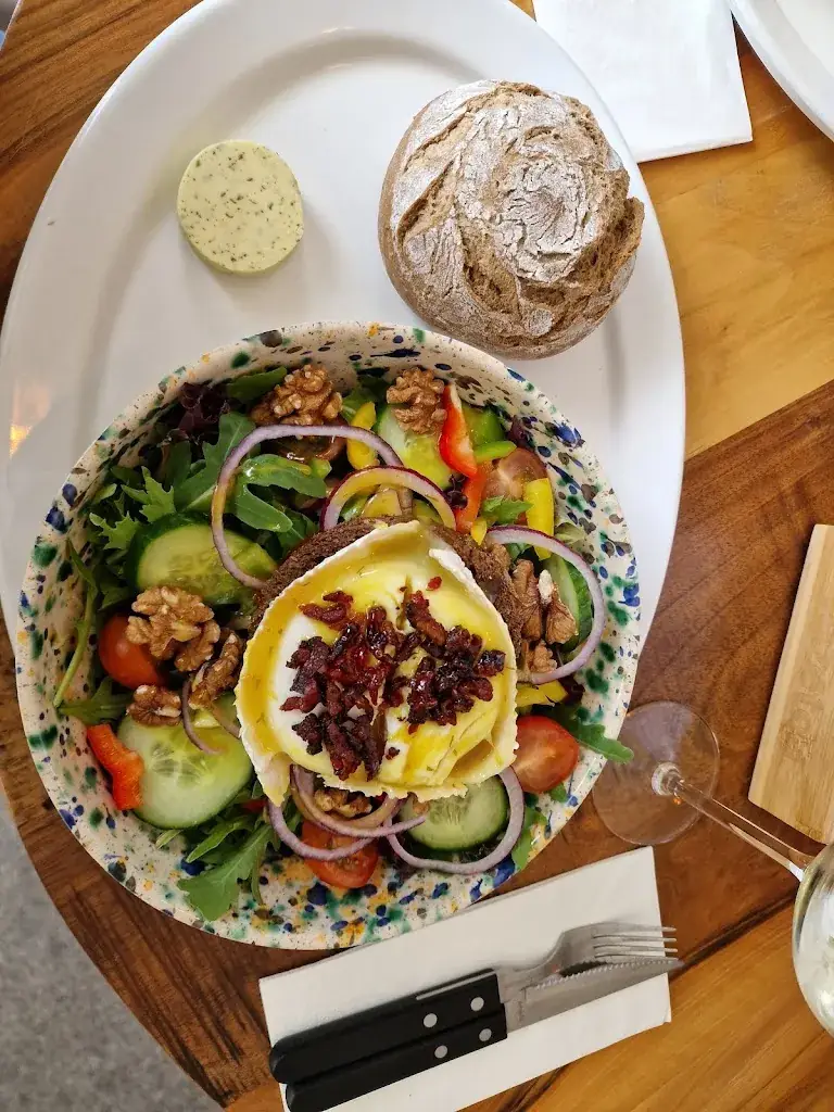 Astrid Rotsteeg_Brasserie Rhoonse polder_Rhoon_review