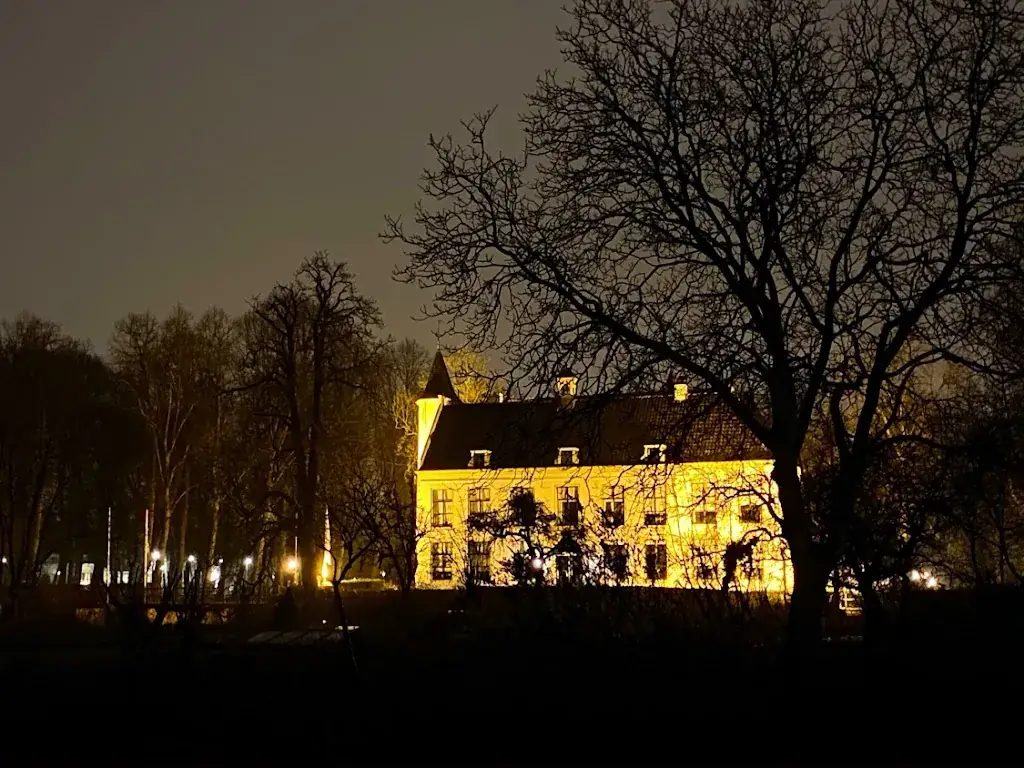Arman Aramjan_Het Kasteel van Rhoon_Rhoon_review