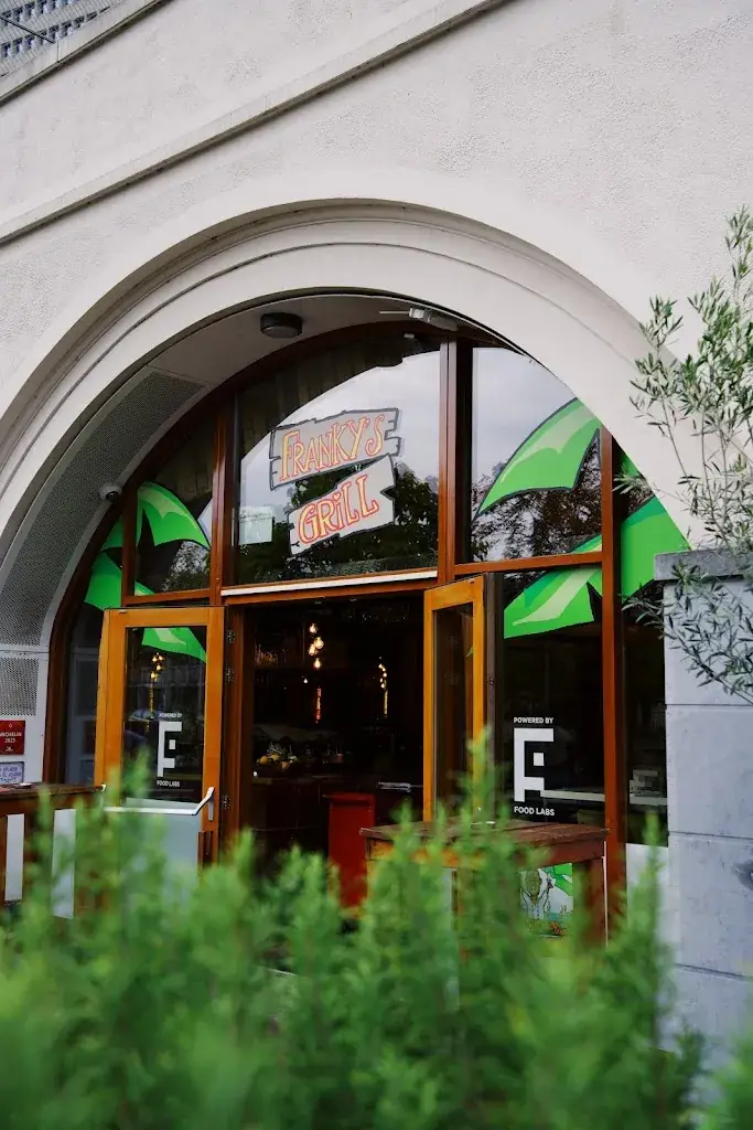 Franky's Grill | Powered by Food Labs restaurant in Rotterdam