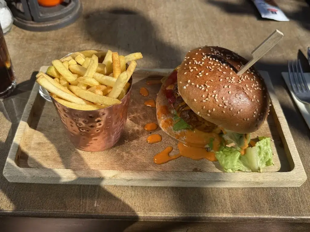 Gregory Hudson_Steam Scheveningen_Haag_review