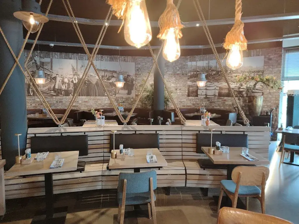 Eswiss64_De Dagvisser_Haag_review