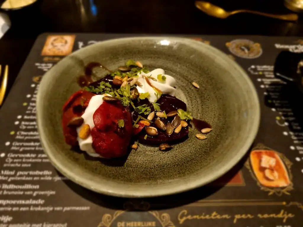 Gijs Van Os de Man_t Zusje Kurhaus_Haag_reseña