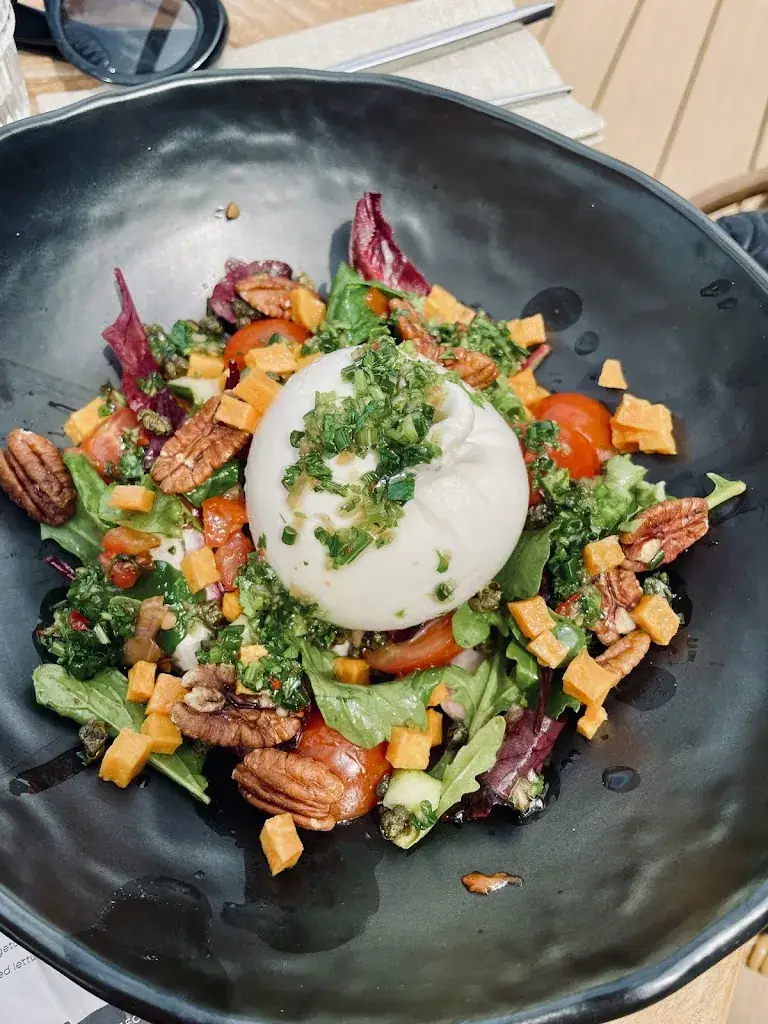 Quinten Dockx_EVE Scheveningen_Haag_Bewertung