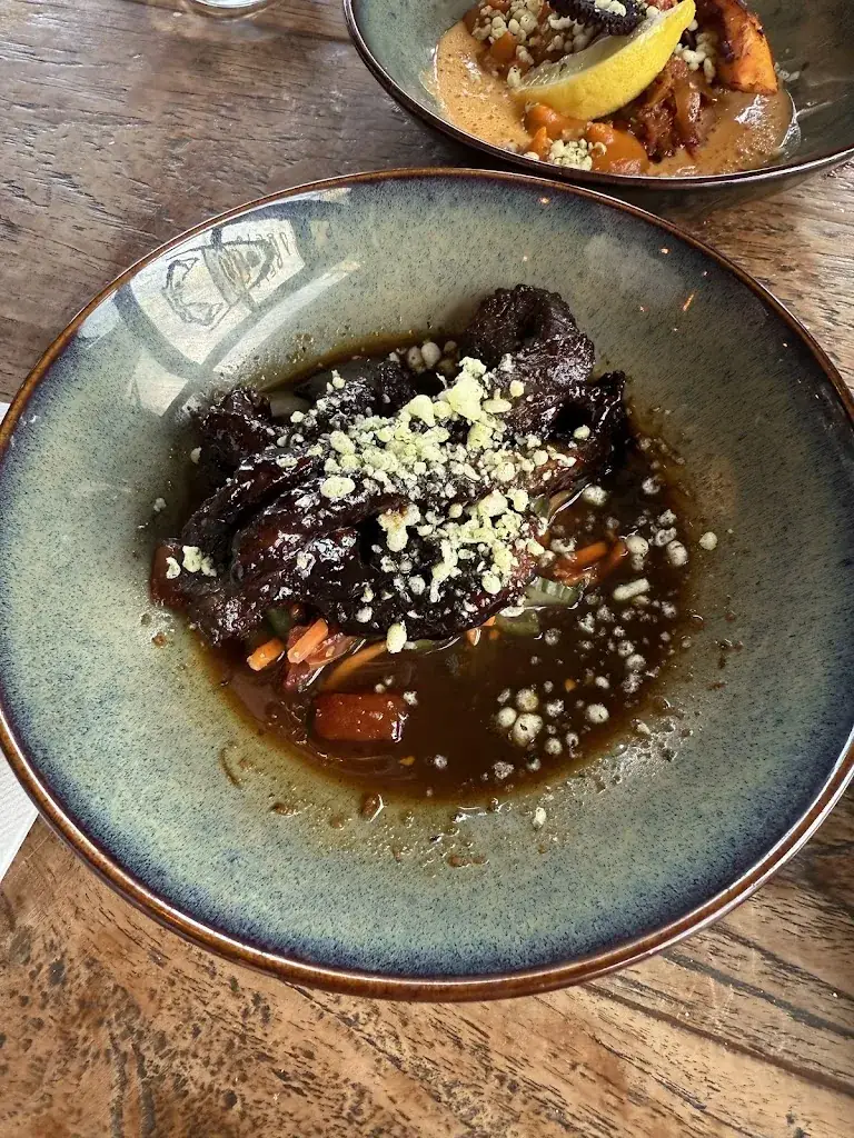 Trina Patiño_Wine Bar Lemongrass | Scheveningen_Haag_review