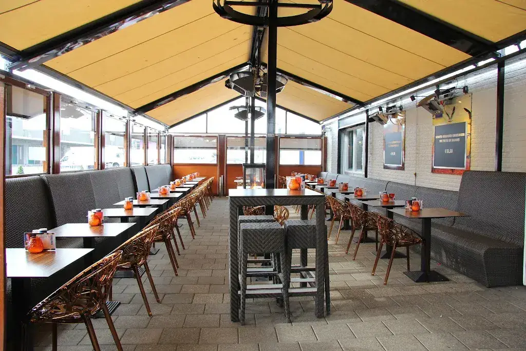 Simonis aan de Haven restaurant in Haag