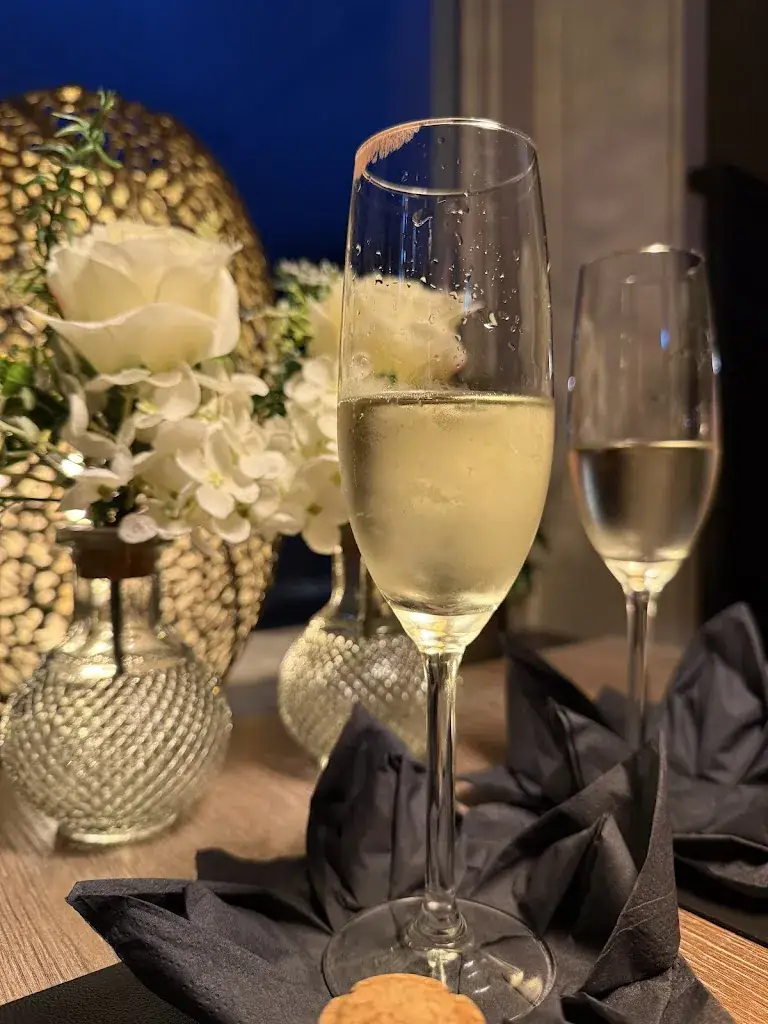 Sascha van Zevenbergen_'t hofplein eten & drinken_Rozenburg_review