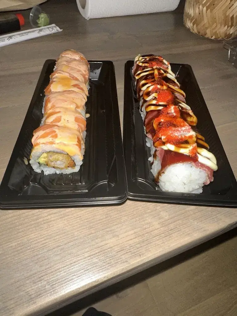 J. van der Vlies_You Xi Sushi_Rozenburg_review