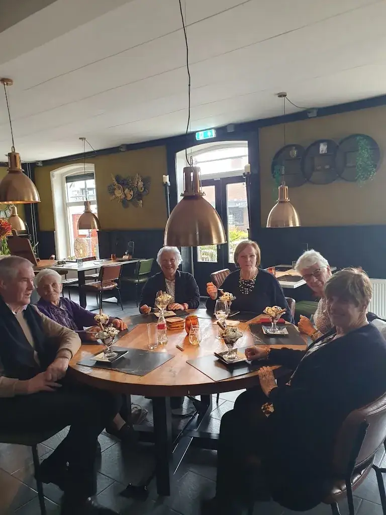 truus bakker_Het Hof van Rozenburg_Rozenburg_avis