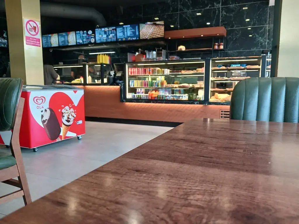 Dem Dem_Rotterdam_slider_image_3