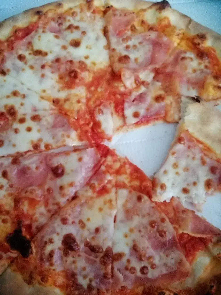 Ines Truszkowska_Letojanni Delicatezze & Pizzeria_Rotterdam_review