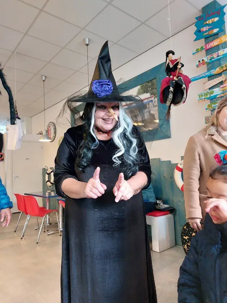 Kim Essers_Fred Haring en Vis_Rotterdam_review