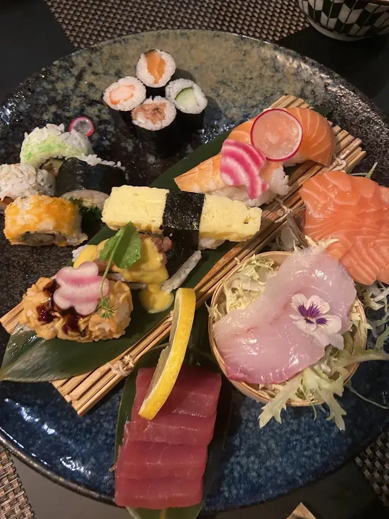 Bella Fa_Hamachi Sushi Bar_Schiedam_review