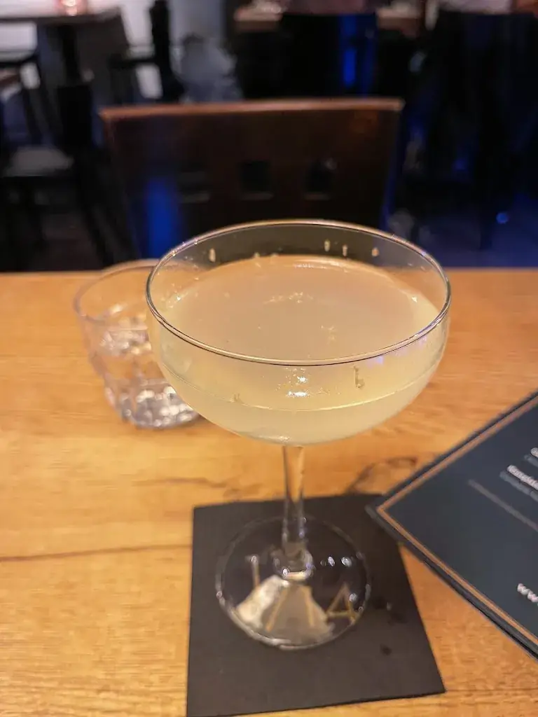Shen Liu_Restaurant Schiedam: 1714 Drinks & Bites_Schiedam_review