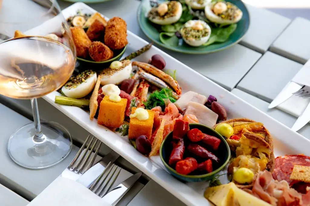 Restaurant Schiedam: 1714 Drinks & Bites_Schiedam_slider_image_2