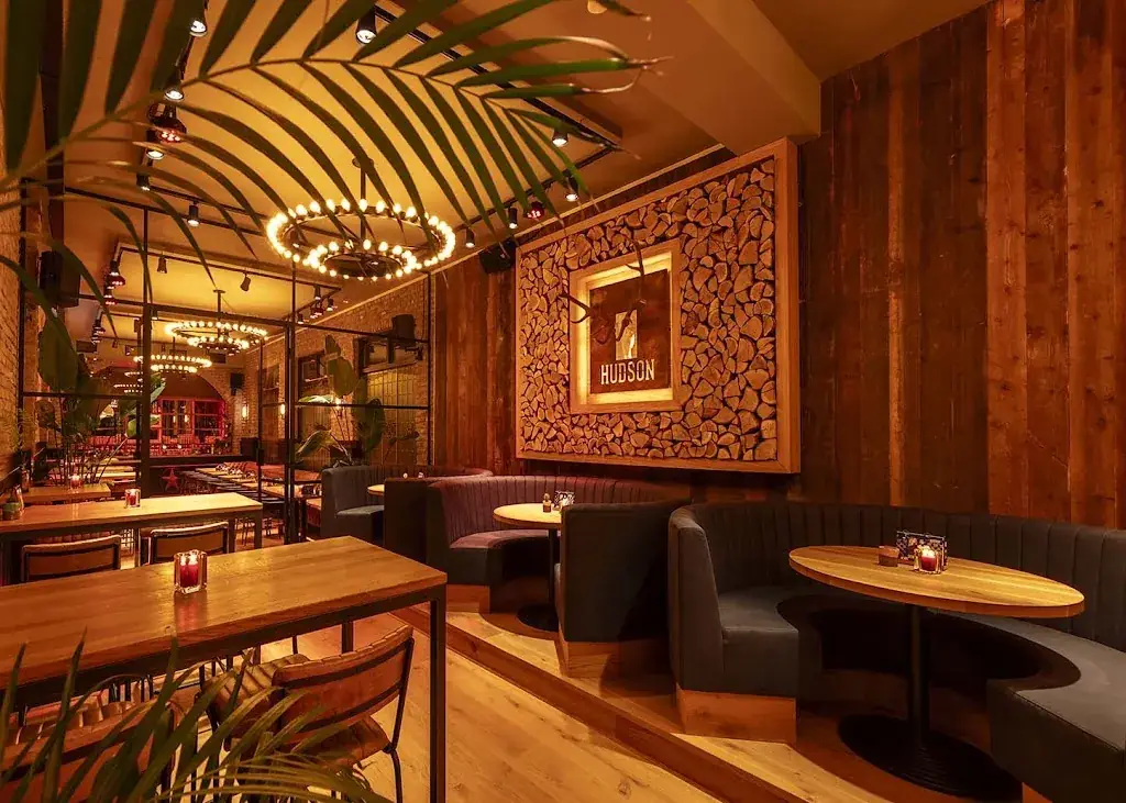 Hudson Pijnacker_Pijnacker_slider_image_1