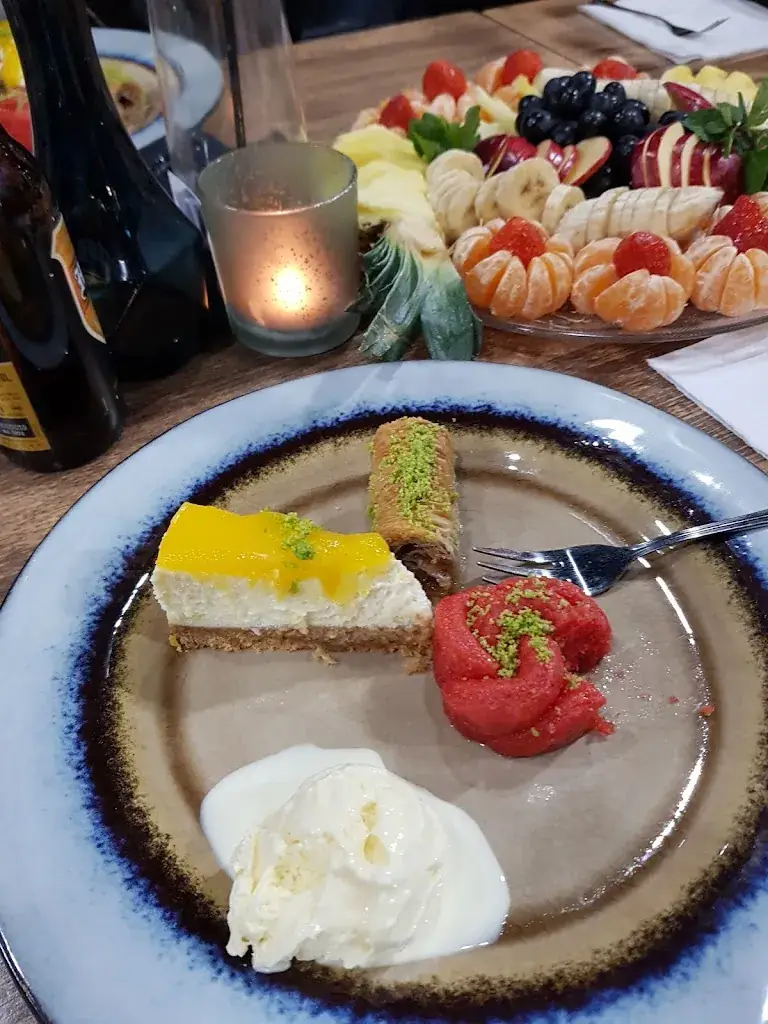 Gilbert Gordijn_Happy food lounge_Pijnacker_review