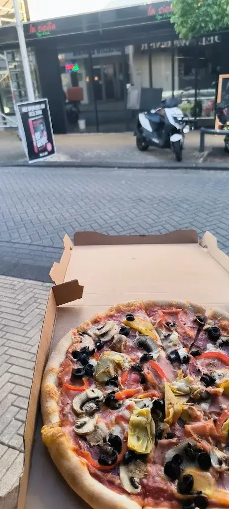 Milad Rahmati_La Sicilia_Sassenheim_review