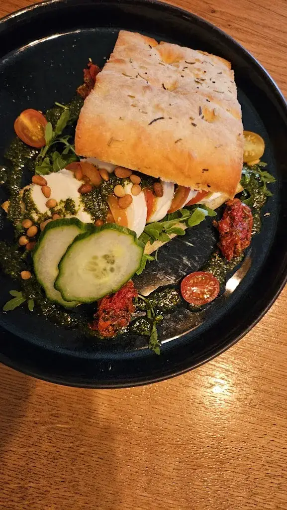 S. achternaam verborgen_Nog eigenwijzer_Sassenheim_review