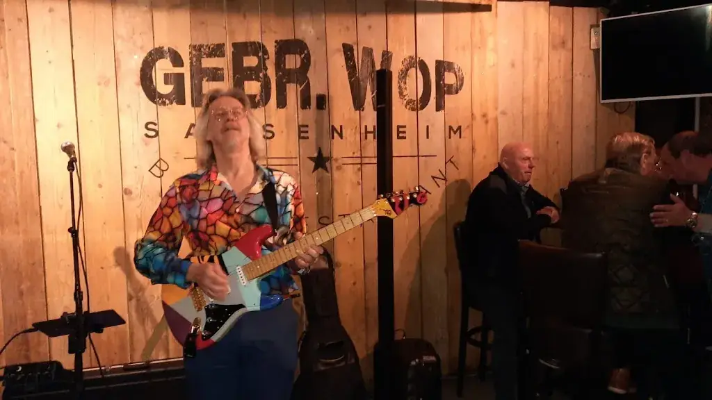 Ronn van Etten_Gebr. Wop_Sassenheim_review