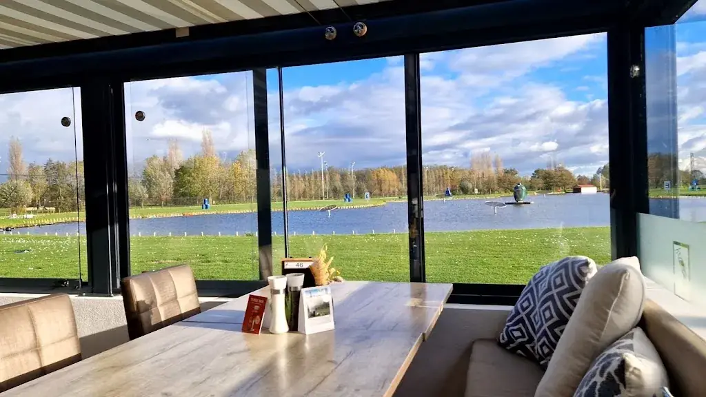 Brasserie Delfland restaurant in Schipluiden