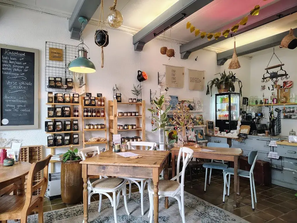 Mark P_Van|Hier Thee- en Lunchcafe_Schoonhoven_review