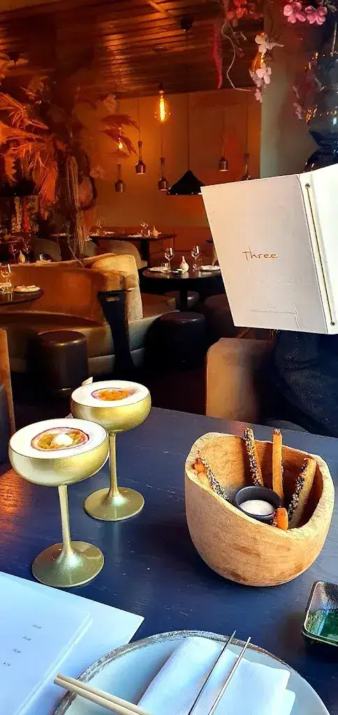 Mayra Ramdihal_Restaurant Three_Rotterdam_reseña