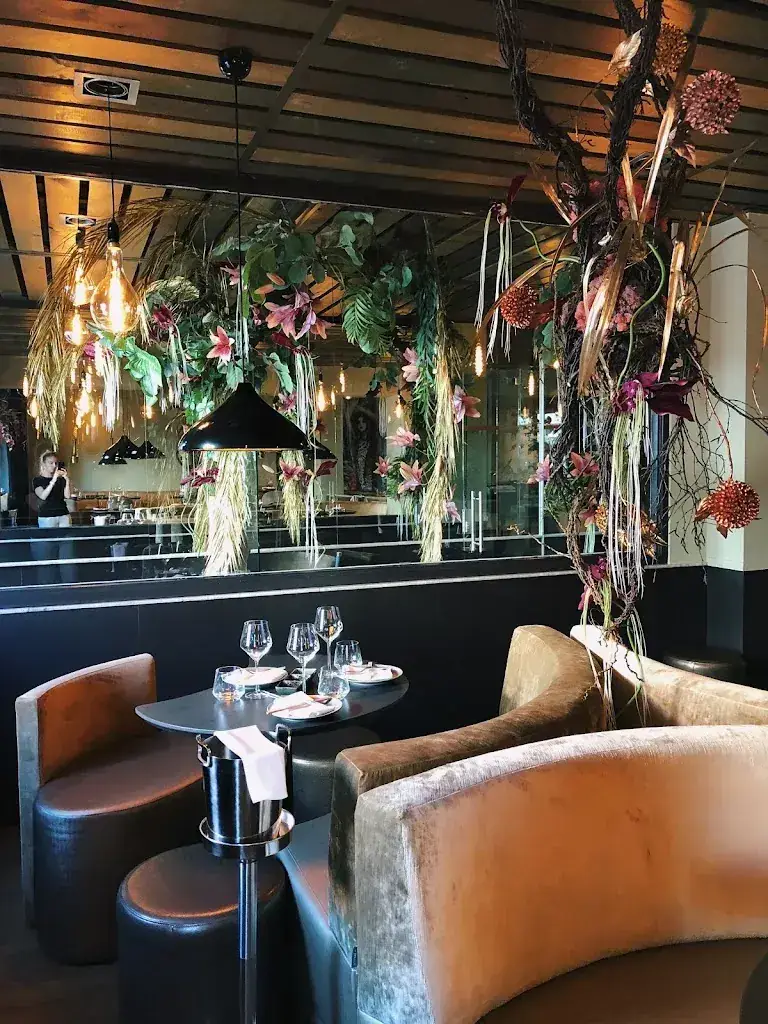 Restaurant Three restaurant in Rotterdam