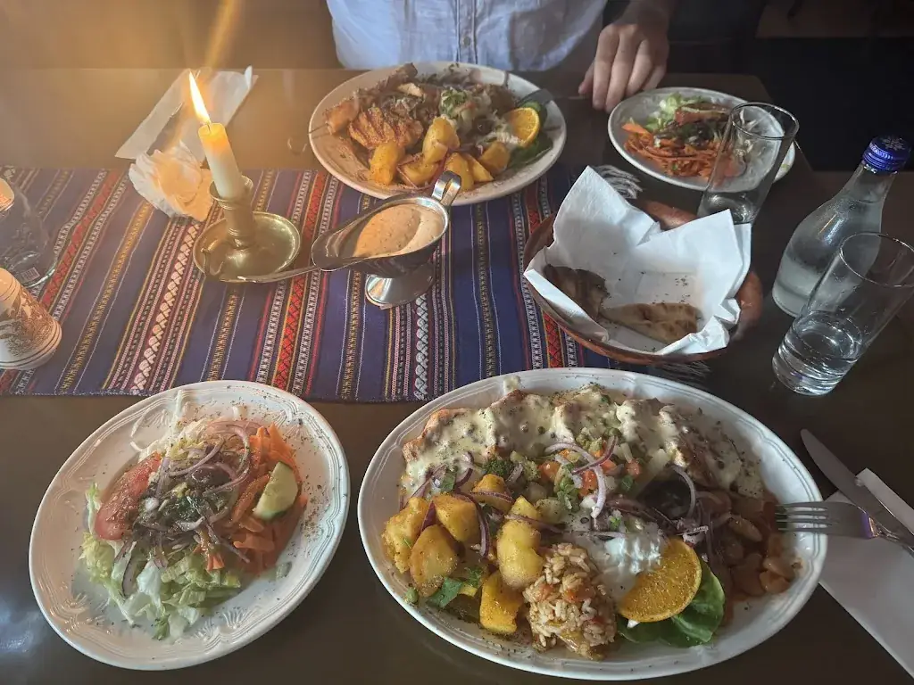 Biurak Khanbabai_Athina_Drachten_review