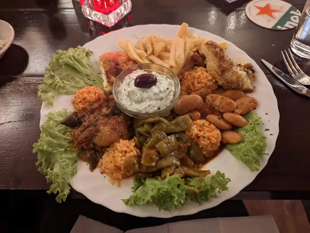 Trevor Nicholson_Grieks Restaurant Kreta_Waddinxveen_recensione