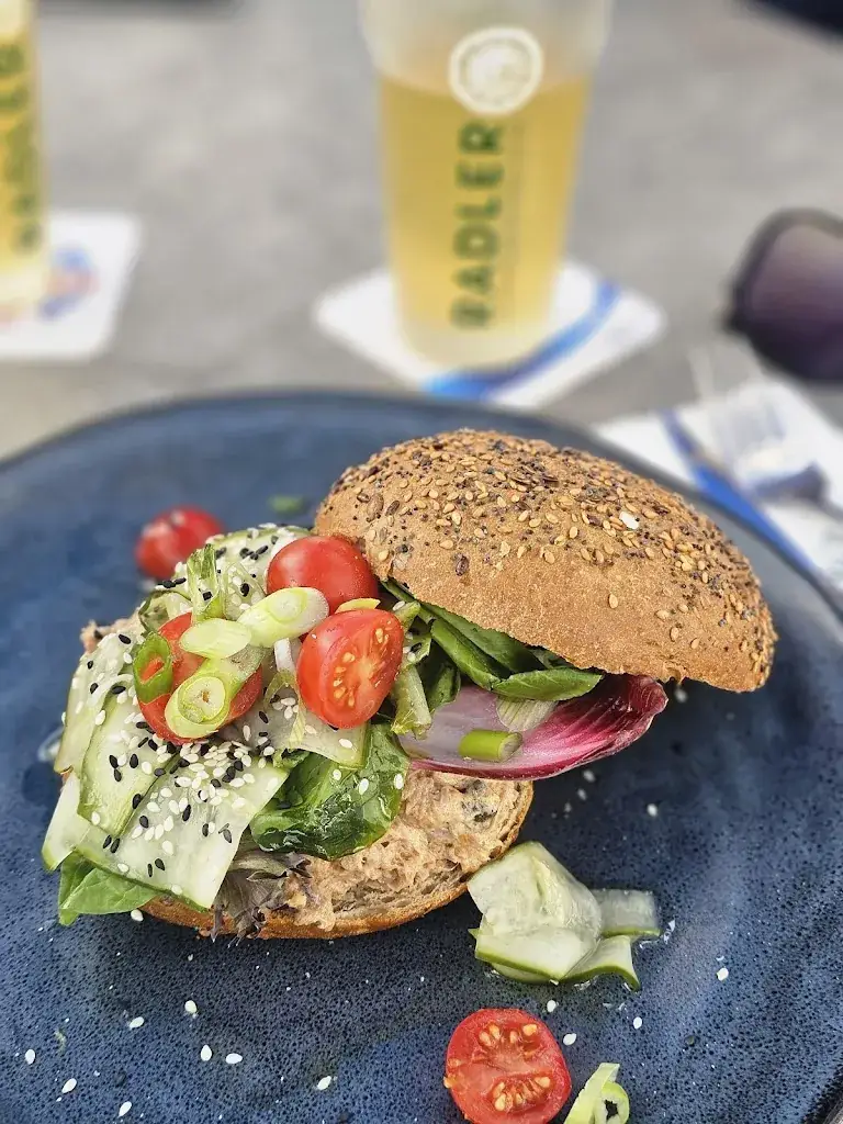 Elmira Lodder-Pervenaieva_Bistrot Le Gris - Strijen - Lunch - Borrel - Diner - Terras_Strijen_review