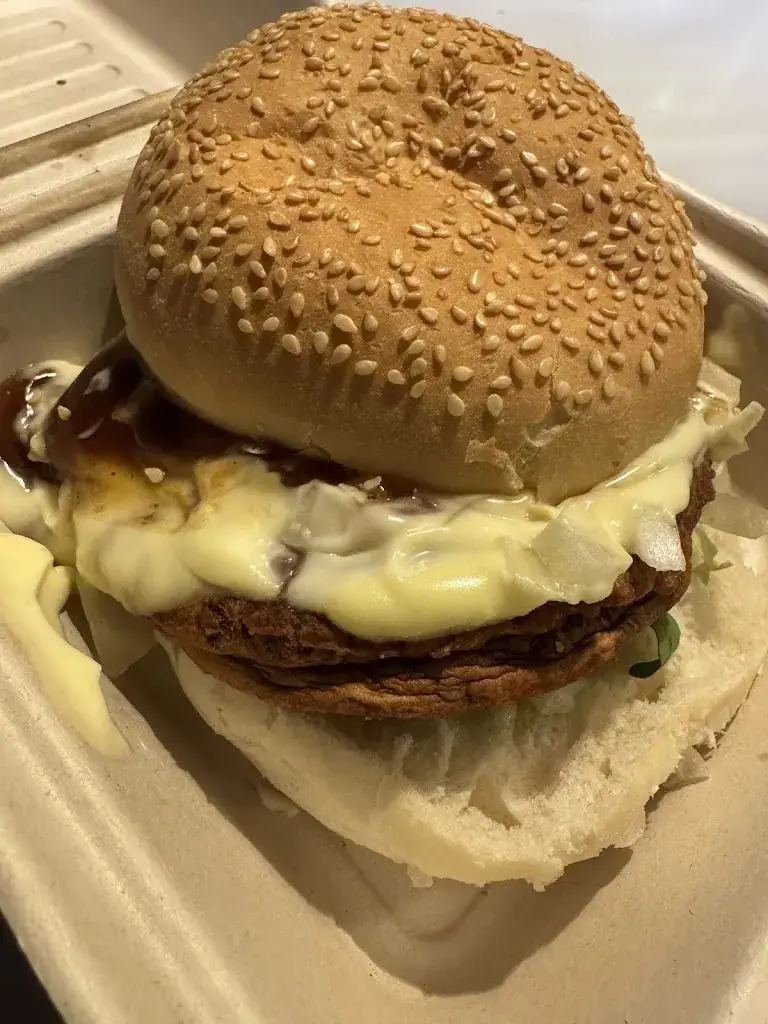 Angel-Guiding Robin Grompe_Het Plein_Strijen_review