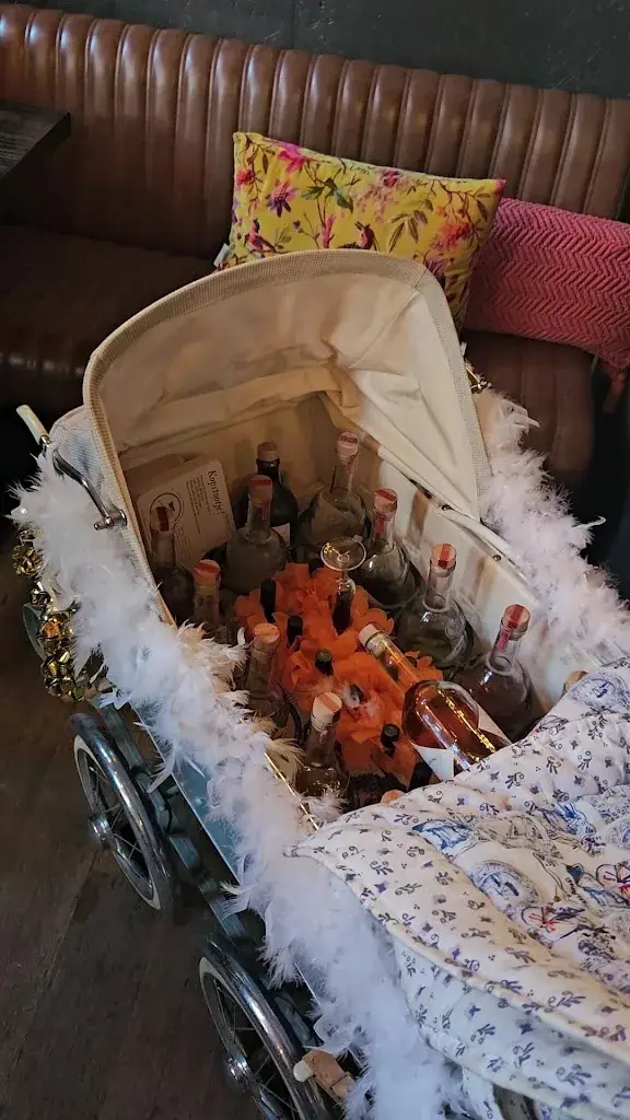 Grand-cafė De Oude School_Warmond_slider_image_2