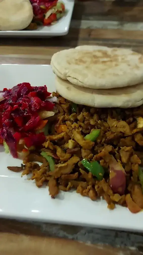 Samara_Haag_slider_image_2