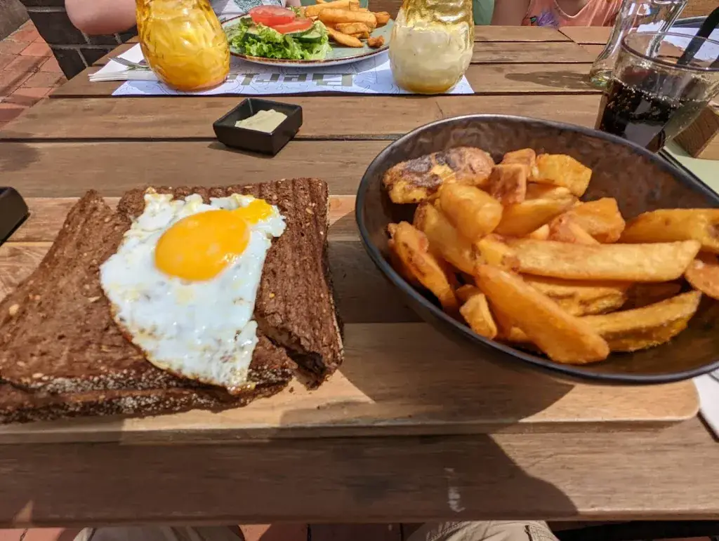 Frank Versteegen_Brasserie Berlage_Haag_Bewertung