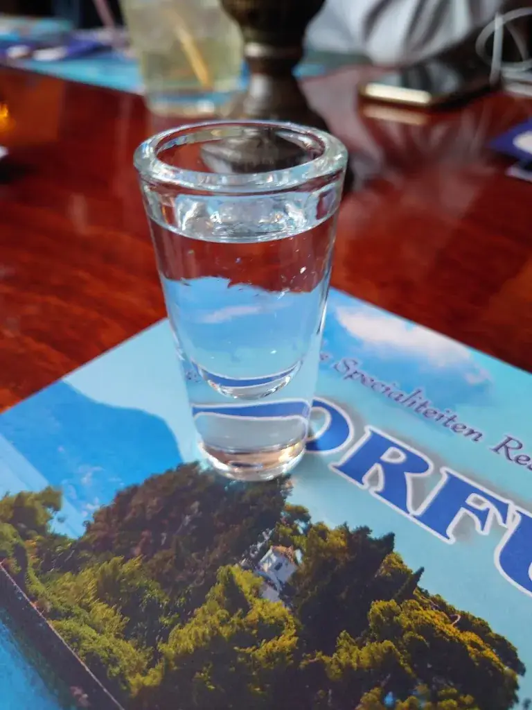 Paul YIU_Grieks Restaurant Corfu_Haag_review