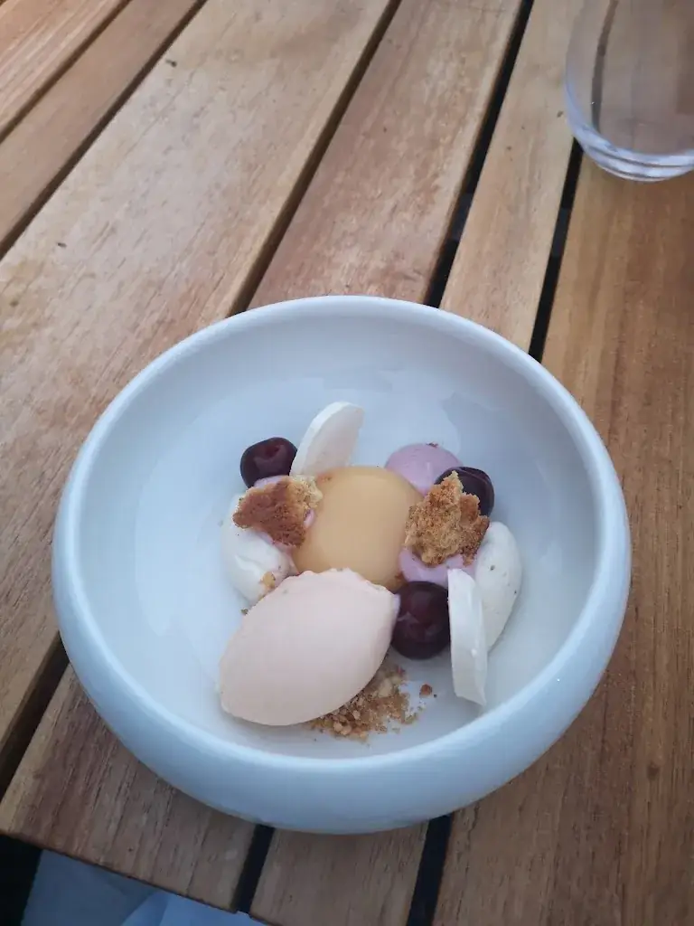 Fiona Saliba_Mearkas_Eastermar_avis