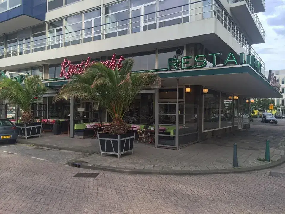 Rustburcht restaurante en Rotterdam