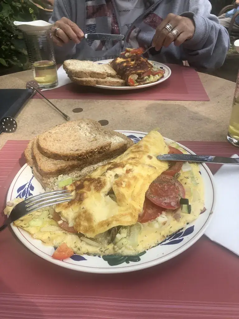 Hermann Wackerle_De Zandloper_Eastermar_reseña