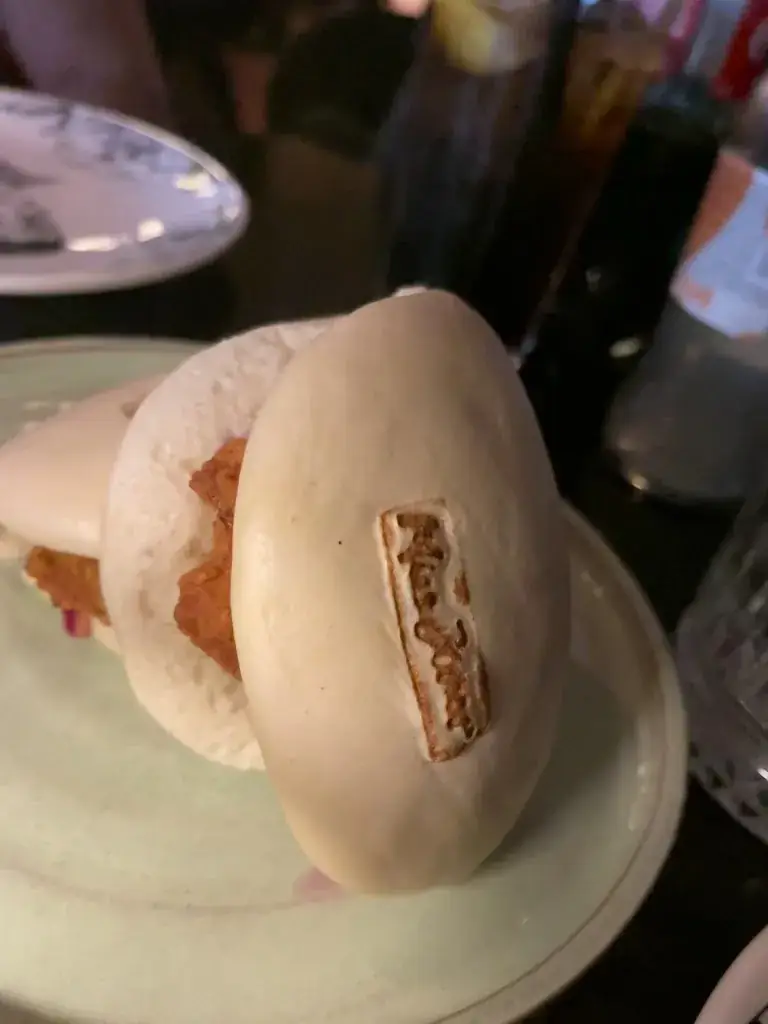 Shen Liu_Miss Jones_Voorburg_review