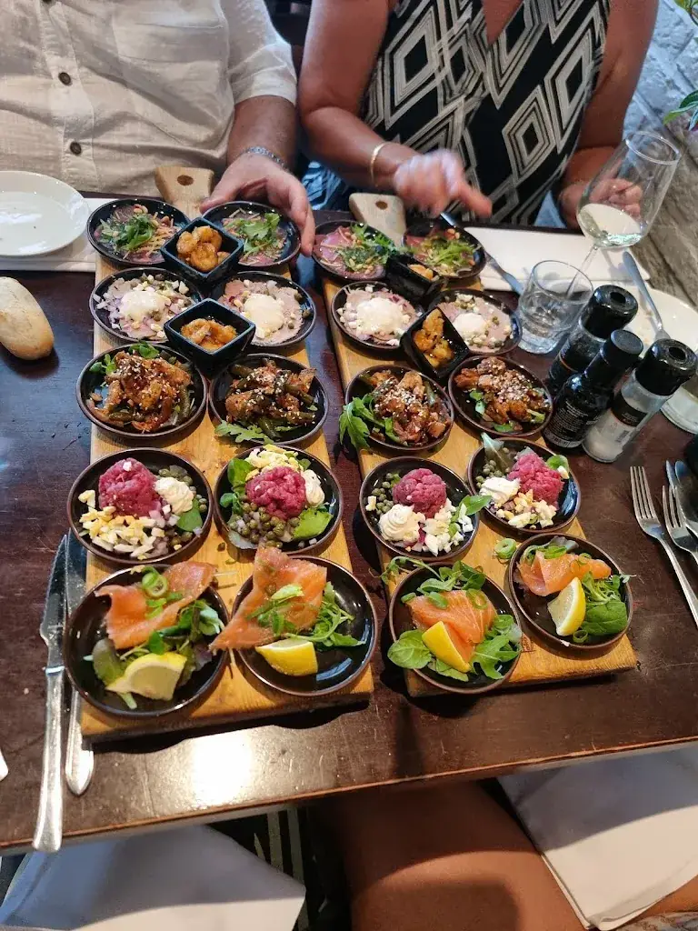 John van Straalen_Taveerne De Danne_Breukelen_reseña