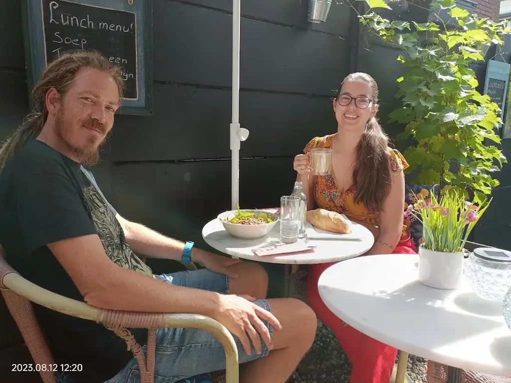 Lydia Zita Joy Hubert_Wijnbar 't Stichtse Pakhuis | Wijnen | Speciaalbieren & Proeverijen_Breukelen_review