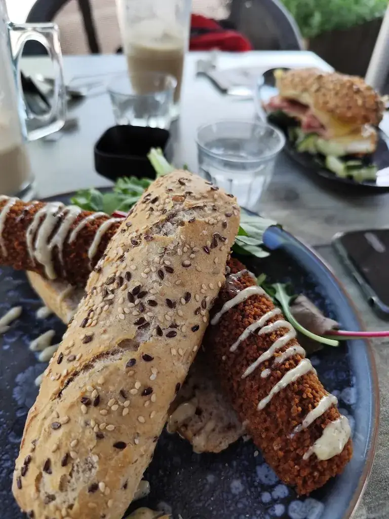 John Raberaba_Pomp 41_Bilt_reseña