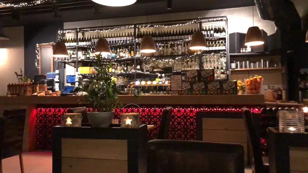 Pomp 41_Bilt_slider_image_3